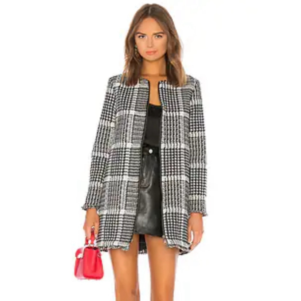 Cupcakes & Cashmere Fernando Zip Classic nJacket or Blazer